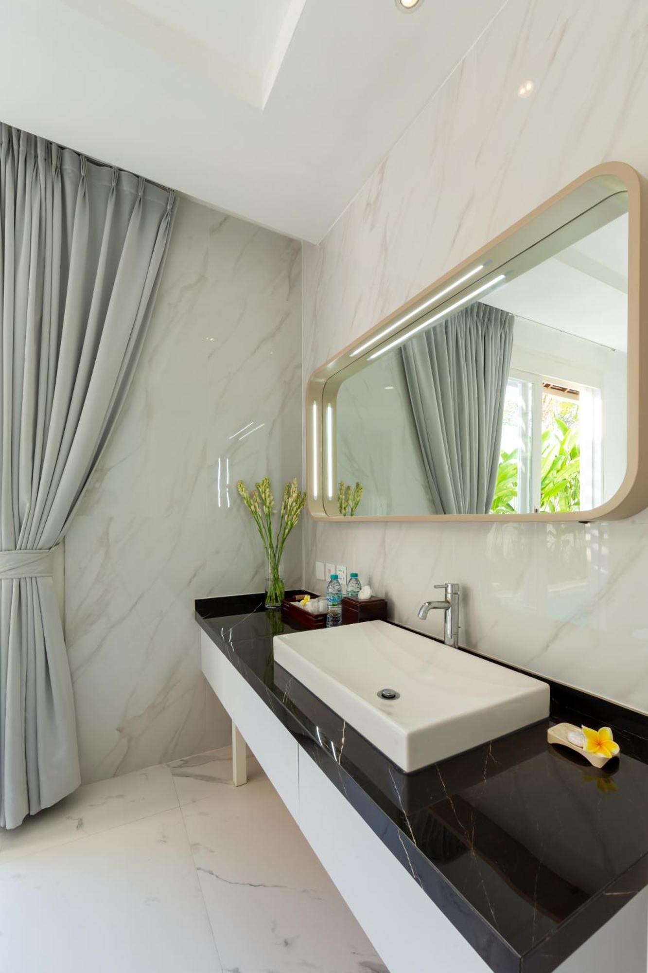 Bajra Bali Villa Seminyak Exterior photo